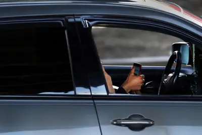 Colorado cops bust 206 drivers for using cellphones in first 6 months of new ban