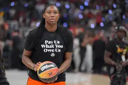 WNBA All-Stars make statement with ‘Pay us what you owe us’ shirts over CBA